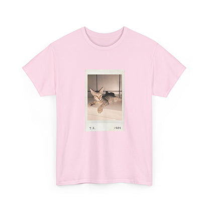 Retro Cat T-shirt | Vintage Pop Music Tee | Cat Lover Gift | Casual Aesthetic Apparel